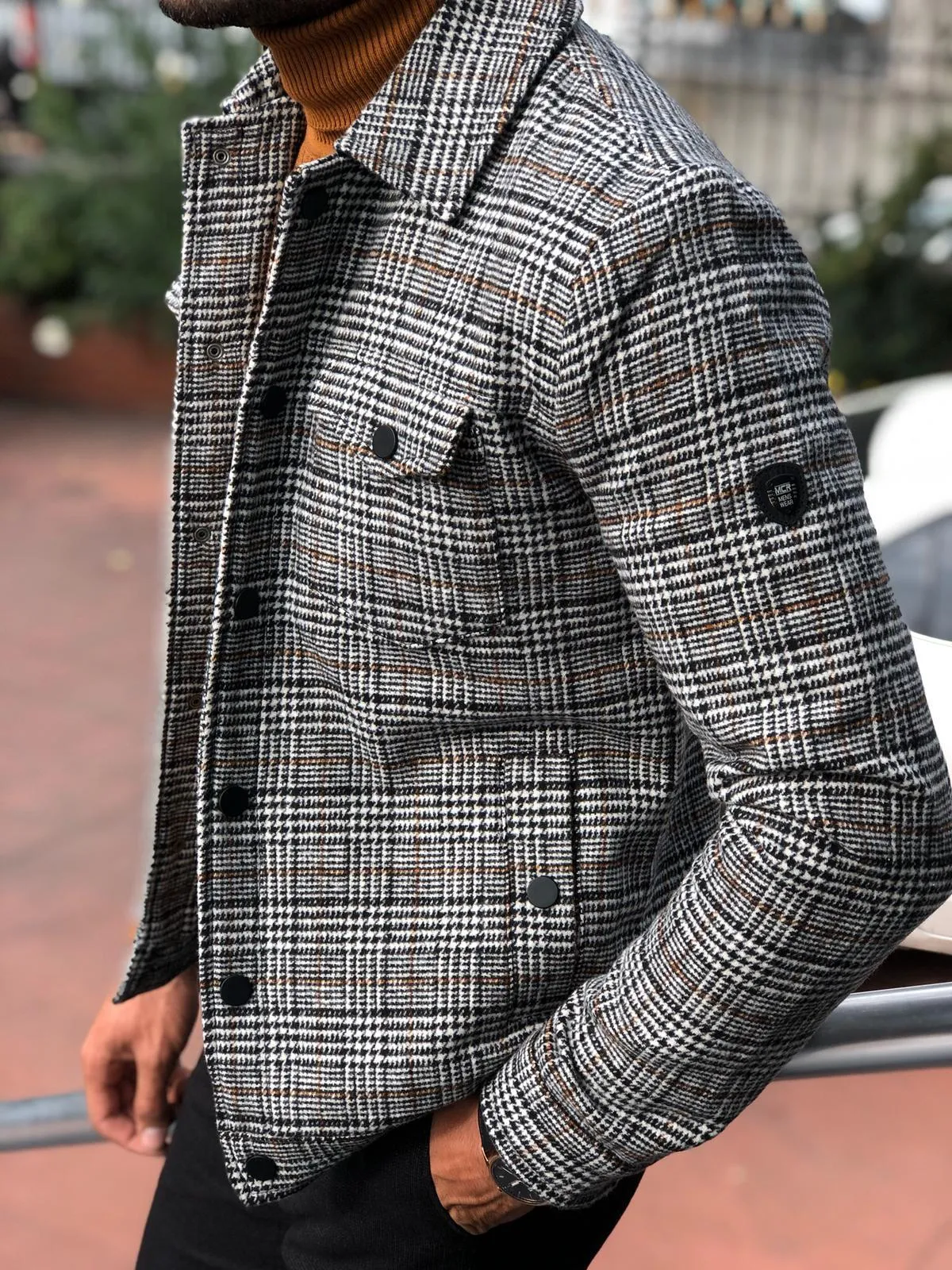 Alonso Slim-Fit Wool Plaid Coat Black