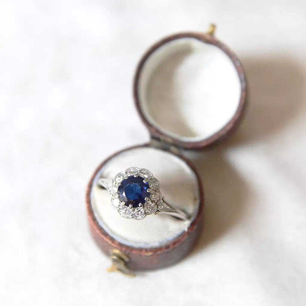 Antique 0.85 Carat Sapphire and Old Cut Diamond Cluster