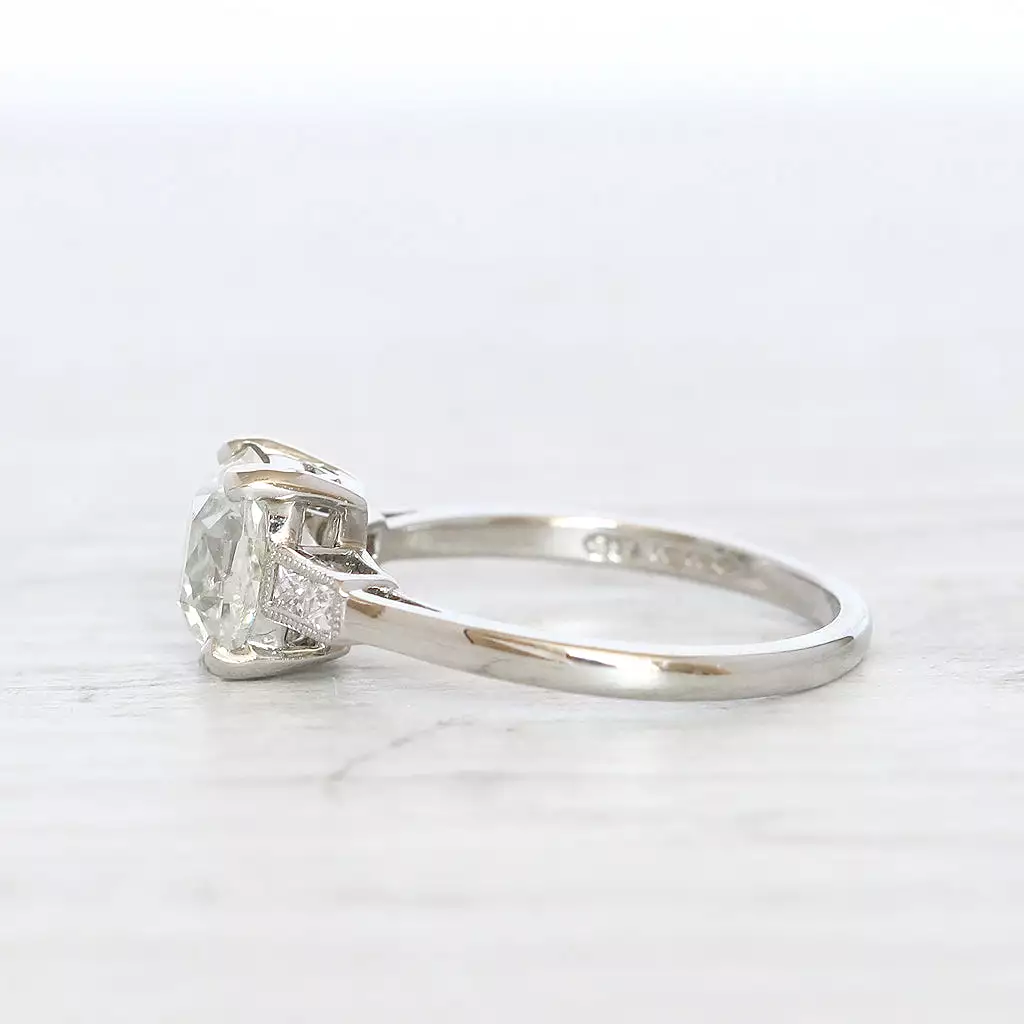 Art Deco 1.70 Carat Old Mine Cut Diamond Solitaire