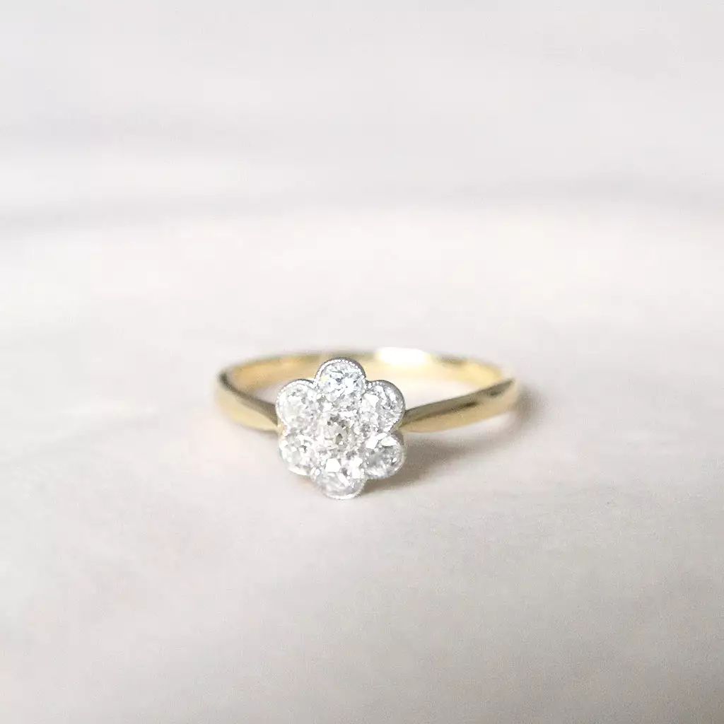 Edwardian 0.49 Carat Old Cut Diamond Daisy Cluster