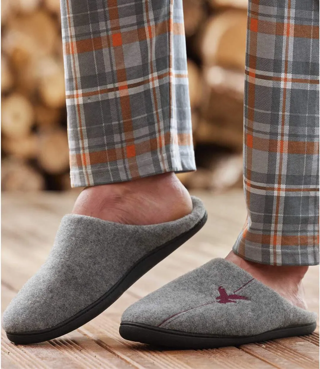 Men's Grey Fleece-Lined Slippers