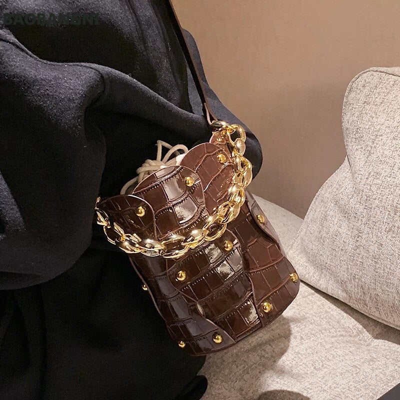 Stone pattern Chain Tote Bucket bag