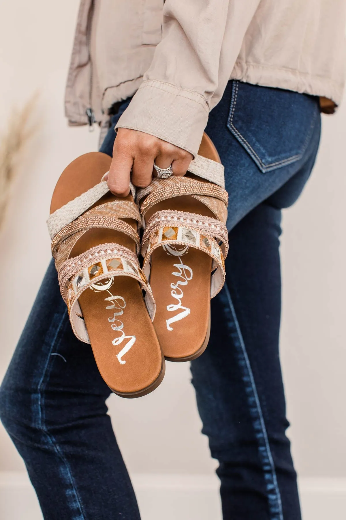 Very G Nessa Sandals- Rose Gold